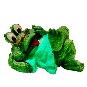 Clearance Sale | Frog Figurine in Glasses Home Decor Figurine
